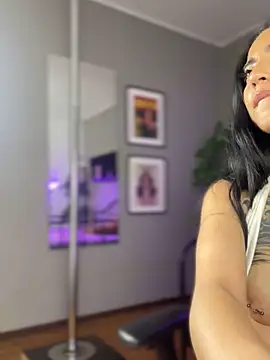 Czat XXX na żywo – Emma_Lirys