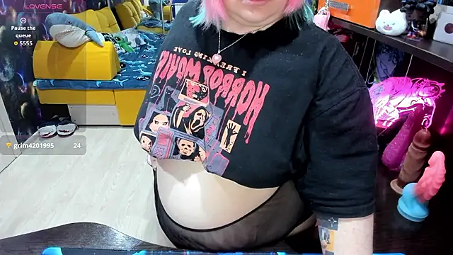 Softie_Sofy: онлайн-секс-чат