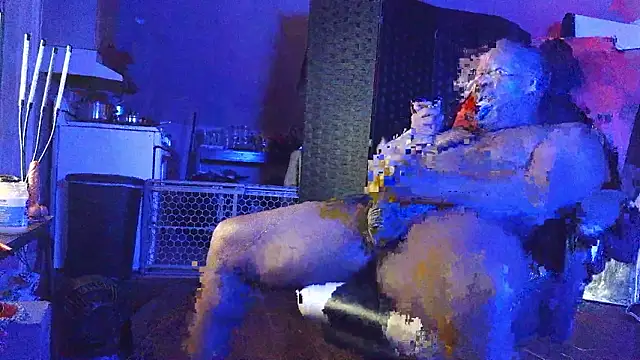 bigshh8's Live XXX Chat