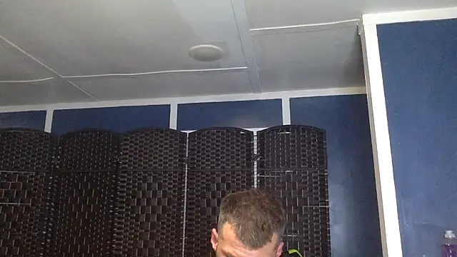 sexyhotstud12: онлайн-секс-чат