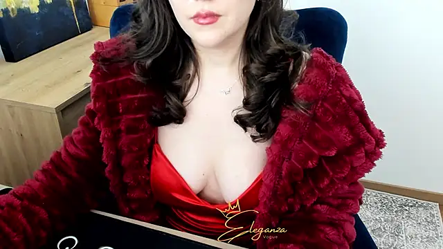 แชท XXX สดของ Eleganzavogue