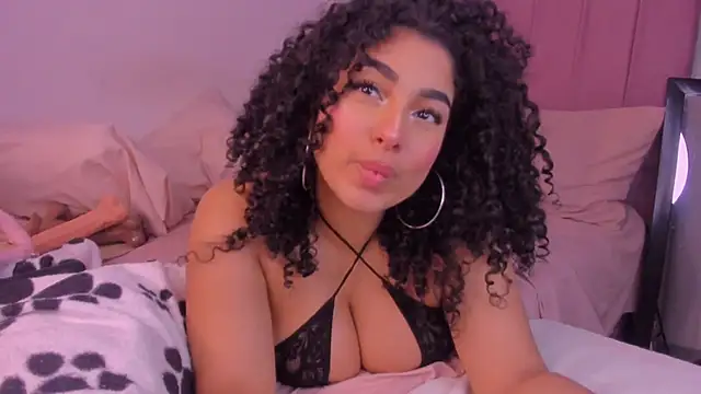 Chat XXX en directo de MiaWonderfull