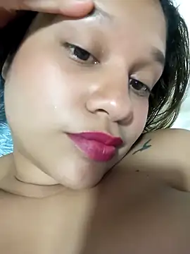 Chat XXX en directo de StormiRose_