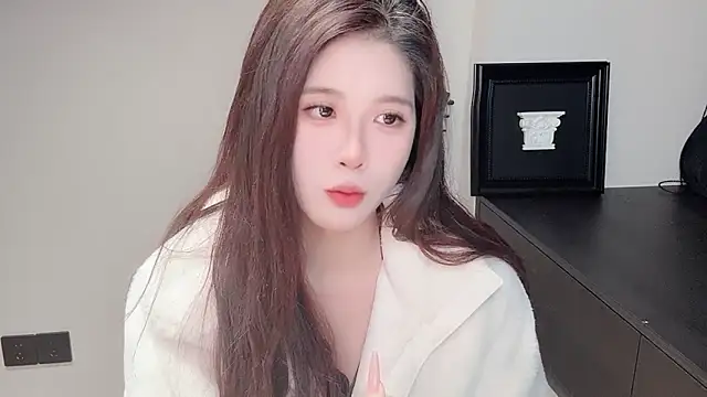 Starlets77: онлайн-секс-чат