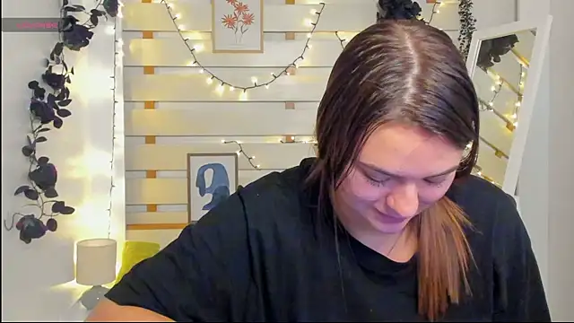 Josephine_Kiss Live XXX-Chat