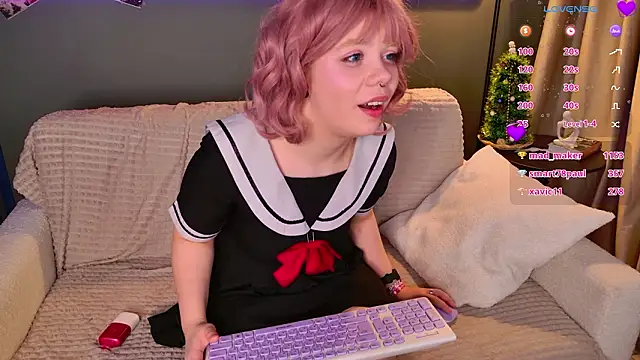 Show de Waifu_Ketrin na webcam