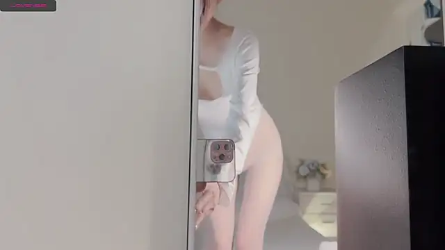 lvy-w's Live XXX Chat