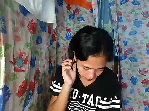 PinaySkinnyGirl 现场XXX聊天