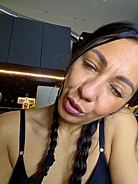 LeticiaWoodsn Live XXX chat