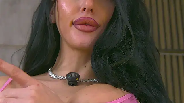 AmyBlair 即時 XXX 聊天