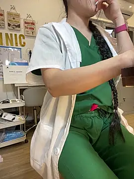 Chatroom XXX en direct de Clinic_Sexy