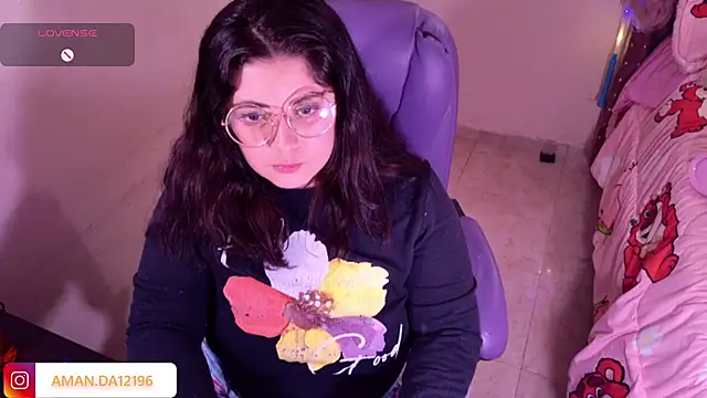 Czat XXX na żywo – Azamy-12