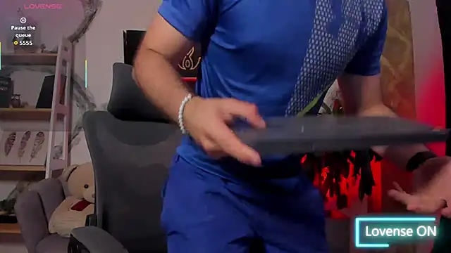 MaximusClark 即時 XXX 聊天