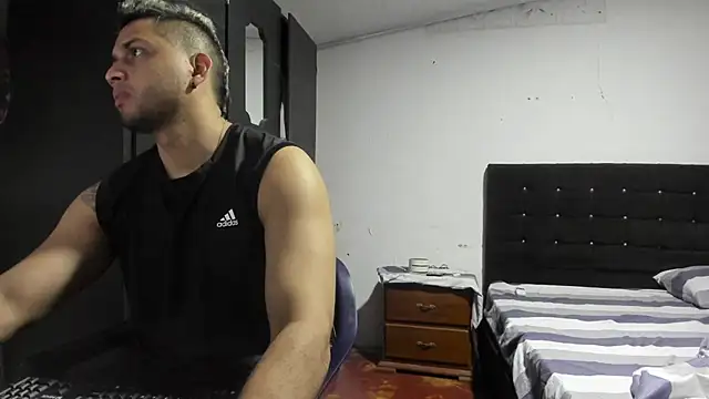 Ryan_xc1's Live XXX Chat