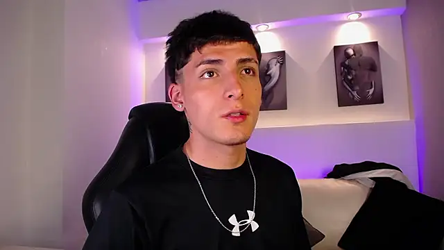 Chat +18 de MateoMitchell ao vivo