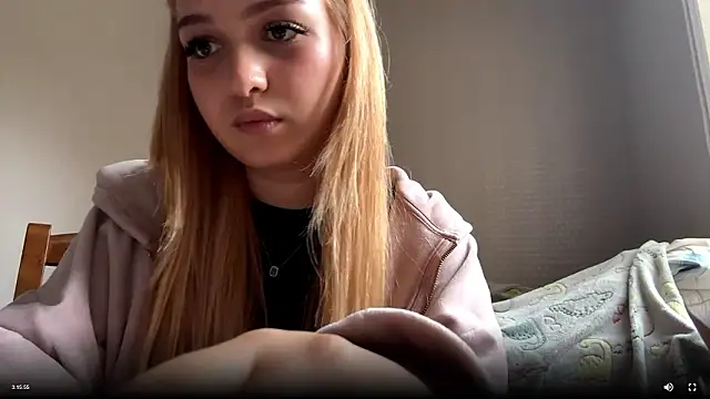 SaraHayley's Live XXX Chat