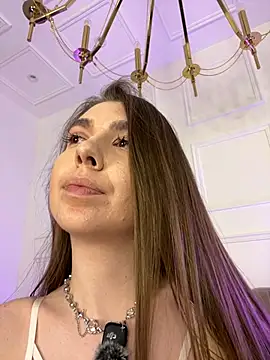 دردشة AshleyEvance الجنسية المباشرة