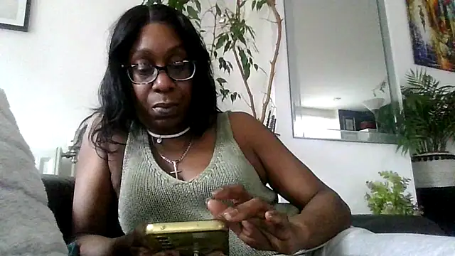 Ebony-SultryX Live XXX-chat