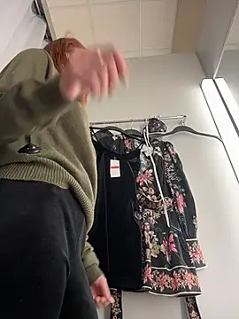 RosieSecret's Live XXX Chat