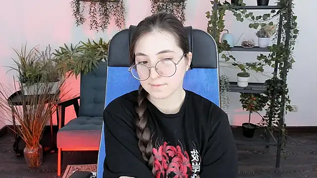 VirtuallVoyant Chat XXX live