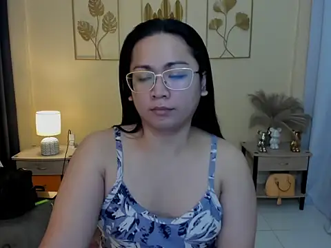 LevyMcGarden69 现场XXX聊天