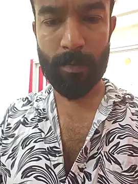 Bigkannan: διαδικτυακό σόου στην κάμερα