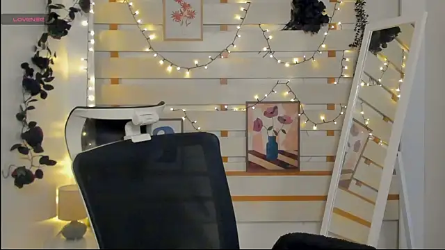 Josephine_Kiss élő XXX-chatje