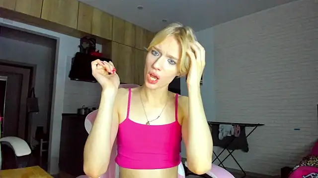 _Alice_Kitty Chat XXX in diretta