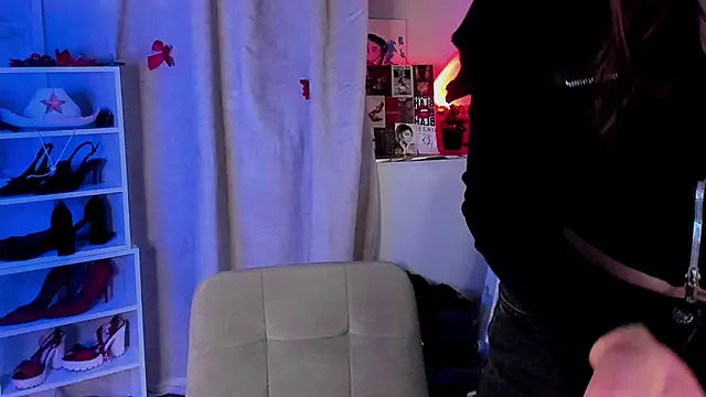 Sahara_Shields' Live XXX Chat