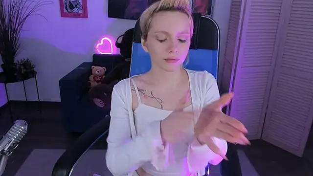 AuroraWrenfield's Live XXX Chat