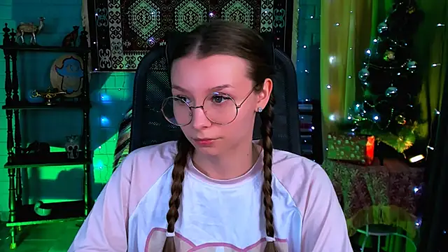 JulieDaniel: онлайн-секс-чат