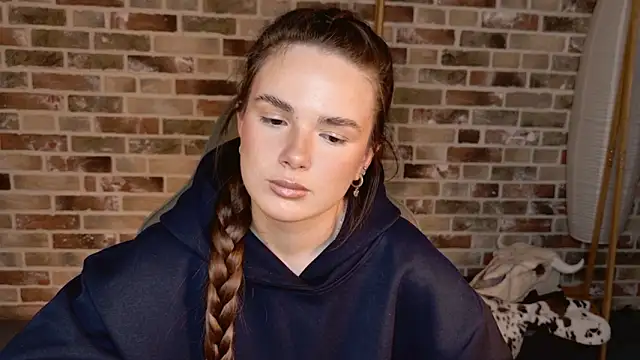 May_Bloom: онлайн-секс-чат