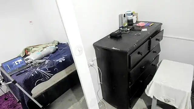 jupiter_333's Live XXX Chat