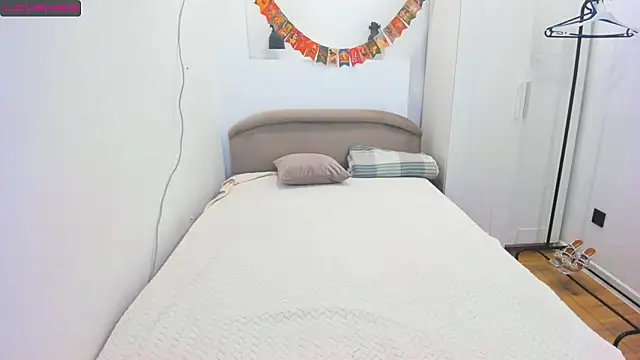 liloneforyou: онлайн-секс-чат