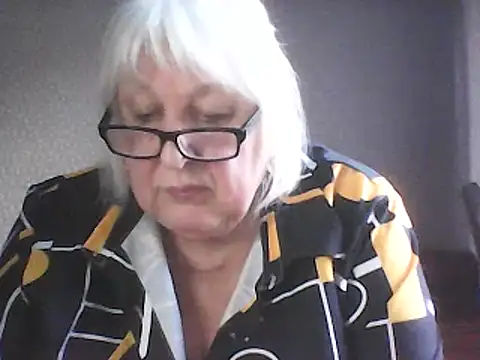 Alexia64231のライブXXXチャット