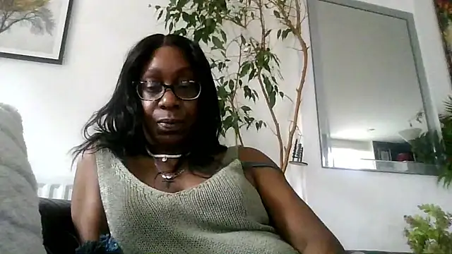 Chatroom XXX en direct de Ebony-SultryX