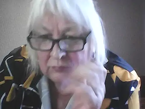 Alexia64231's Webcam Show