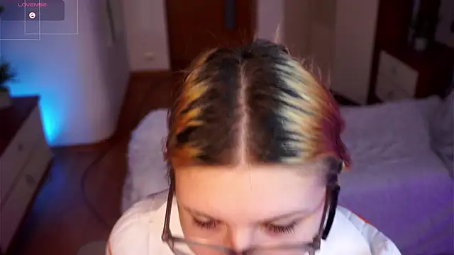 VerniceEngelking 现场XXX聊天