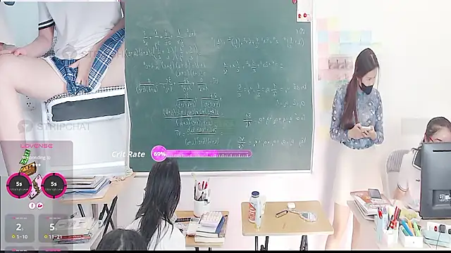 _Math_: διαδικτυακό σόου στην κάμερα