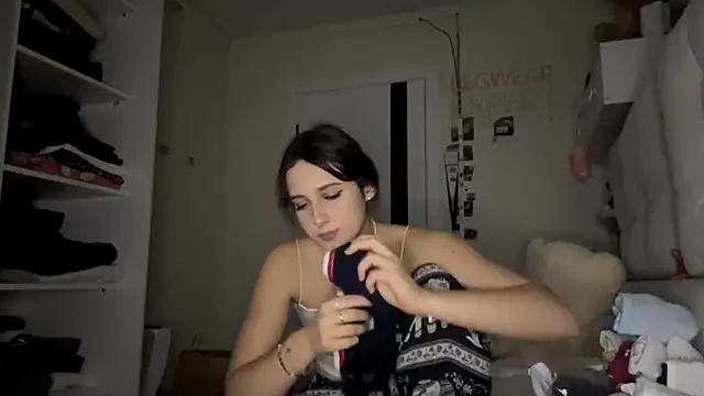 AriaMeire Webcamshow