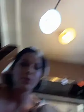 XXX chat uživo modela Hotmomcheckk_