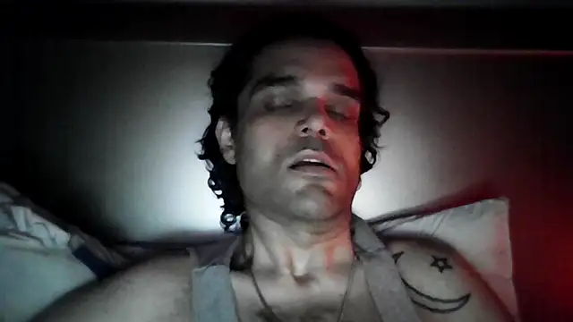 Chatroom XXX en direct de StuntingSpunMarine69