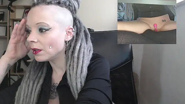 แชท XXX สดของ EdgesOfReality