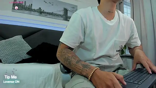 Damian23__ Live XXX-chat