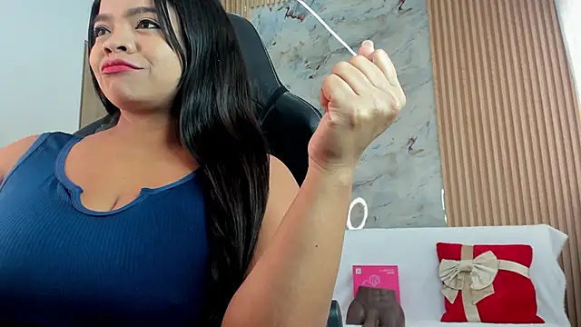 XXX chat uživo modela Any_topless