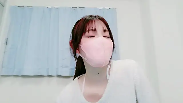 NANA_7 élő XXX-chatje