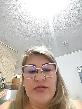 AlexxiaaMat élő XXX-chatje