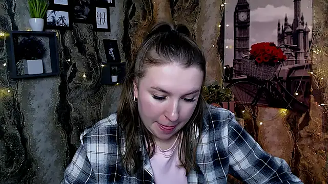 JuliaTopp_'s Live XXX Chat