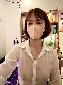 Chatroom XXX en direct de Emma_Linh