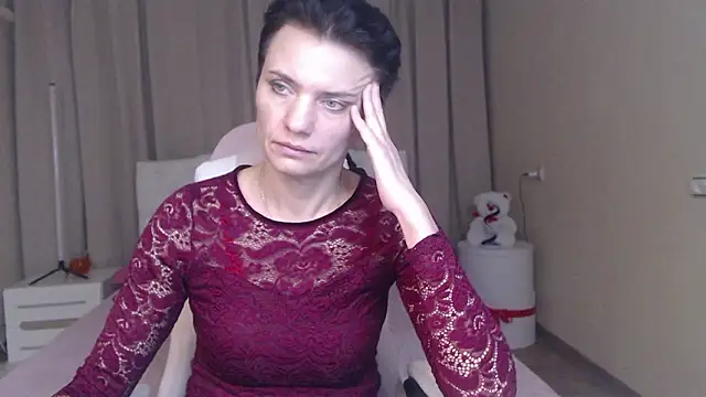 AvaSaturnian 라이브 XXX 채팅